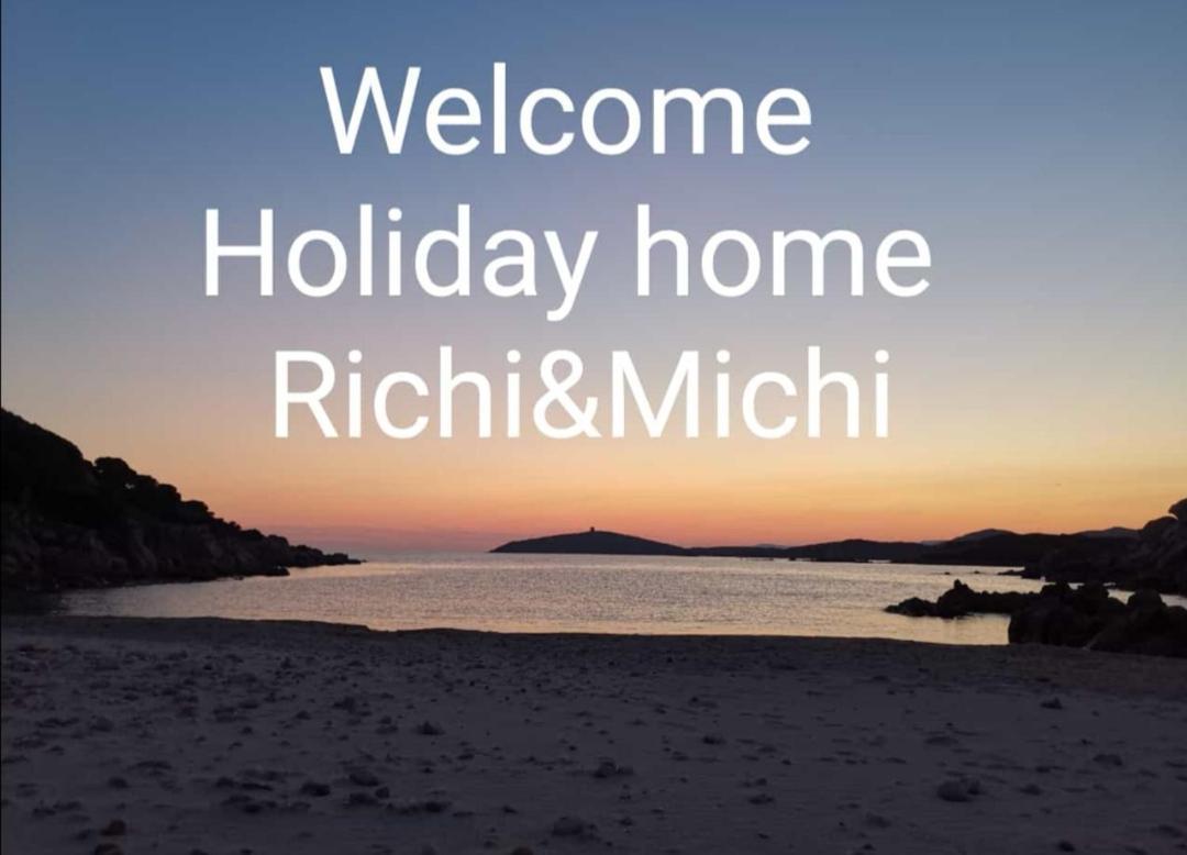 Casa Vacanze Richi&Michi Chia 빌라 외부 사진